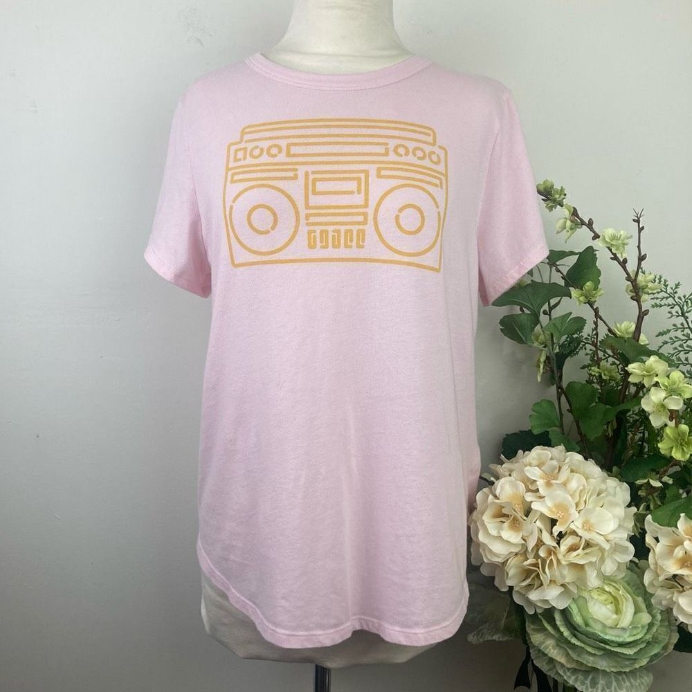 OLD NAVY T-shirt | Pink Retro Boombox Stereo | size medium